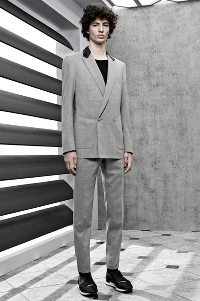 Look 23